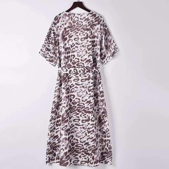 ✨Leopard Print Belted Kimono Top✨ - Picture 6 of 7